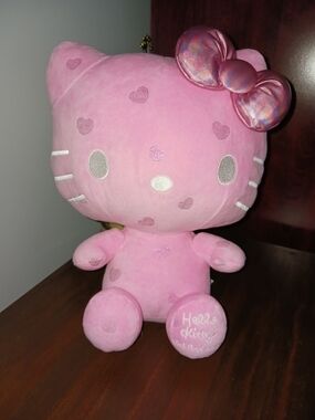 Sanrio Hello Kitty Pink Heart Plush with Shiny Bow 50th Anniversary Stuffie